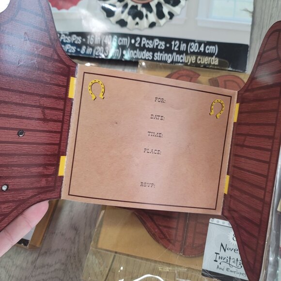 Western Party Supplies Set - Cowboy-Themed Decorations Invitations & Game - Picture 5 of 11